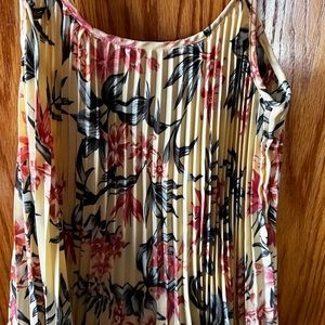 Floral pleated Spaghetti strap adjustable Tank Top